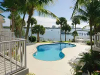 Jupiter Waterfront Inn - Beach
