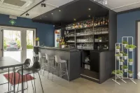 Campanile Liege Luik - Quầy bar