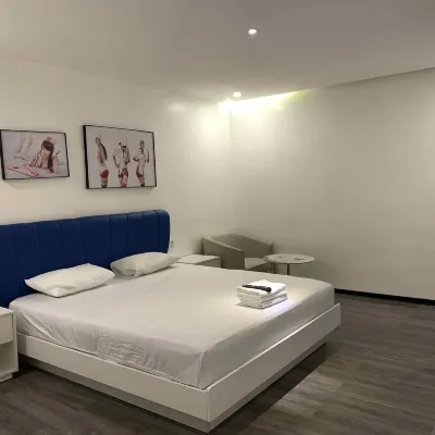 VENUS COURT HOTEL 星城遊樂園附近的飯店