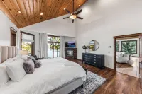 Deja View in Hayden With 5 Bedrooms and 6 Bathrooms - Jacuzzi