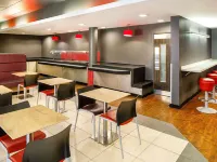 宜必思諾丁漢中心飯店 - 早餐