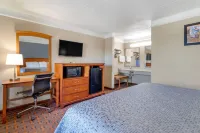 Econo Lodge North - 2-Star