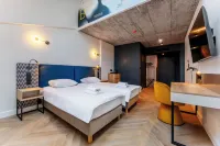 Art Queen Aparthotel