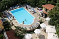 Hotel Tourist - Infinity Pools