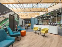 Ibis Styles Delft City Centre - Quầy bar