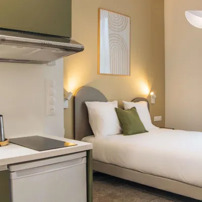 Aparthotel Adagio Access Bordeaux Sud Pessac シャトー パップ クレモン周辺のホテル