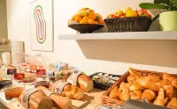 Arts Hotel - breakfast