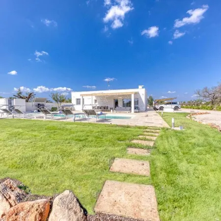 Villa Cento Ulivi By Vivimy