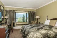 Crest Hotel