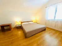 Classic Attic Apartment - Merinäköala