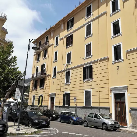 Air-Conditioned Apartment in the Center of Formia 400 Meters from the Station
