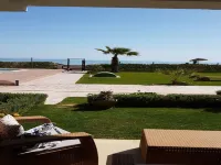 Beach Front Luxury Living Apartment - parking