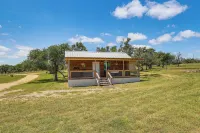 Romantic Wine Country Cabin Near Fredericksburg - 3-Star