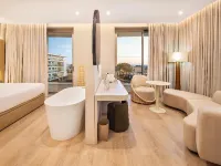 Castelo Suites Hotel - balcony