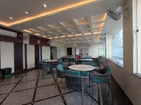 班格拉女王酒店及宴會廳 迪加 - 2星級