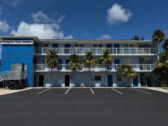 Knight's Key Suites