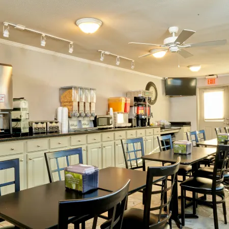 Family Garden Inn & Suites