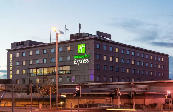 Holiday Inn Express 布拉德福德市中心