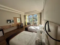 Hotel Ananda - 2 estrellas