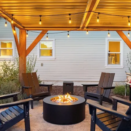 Lavender Porch by Avantstay Designer Bungalow + Fire Pit Near Downtown, Paso