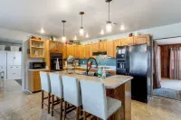 Pool & Amazing View: Updated Grand Lake Getaway - Pet friendly