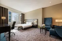 Golden Tulip Doha - Rooftop Pools
