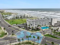 Howard Johnson by Wyndham Oceanfront Daytona Beach Hotels near Tuscawilla Park