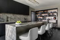 Loews Arlington Hotel - bar