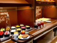 B&B HOTEL Arnsberg - Desayuno