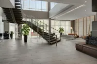 AC Hotel Cincinnati at Liberty Center - Parkering