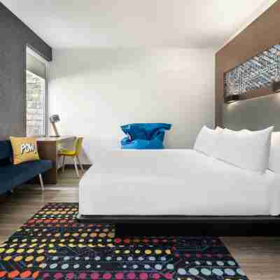Aloft Cleveland Beachwood Rooms