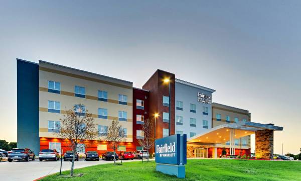 Fairfield Inn & Suites Dallas Love Field