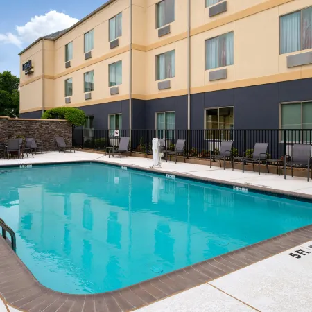 Fairfield Inn & Suites Arlington Near Six Flags