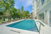 Hilton Garden Inn Charleston Airport - Pool