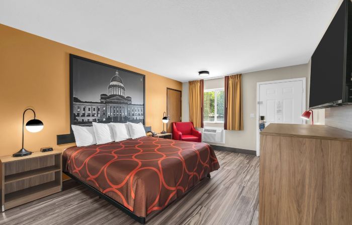 Super 8 by Wyndham Siloam Springs