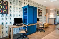 Home2 Suites by Hilton Victorville - parking