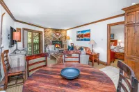 Westwind 207 2Bd 2BA Platinum Condo in Lionshead Village - 2-Star