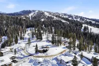 Brundage 4BR • Bunk Room • Mountain Retreat - Villas
