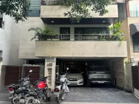 Fortune Home Service Apartment 3BHK M112 - appartements de vacances