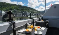 Thon Hotel Bristol, Bergen - Bergblick