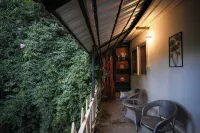 Amber by The Tamarillo - Bed and Breakfasts