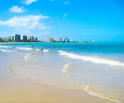 NEW - LUXURIOUS MODERN STUDIO - STEPS TO THE BEACH, RESTAURANTS AND HOTELS - Parvekkeita