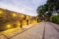 Vits Shalimar, Ankleshwar Hotel in zona Golden Bridge