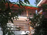 Kasar Himalaya Holiday Home, Binsar Rd