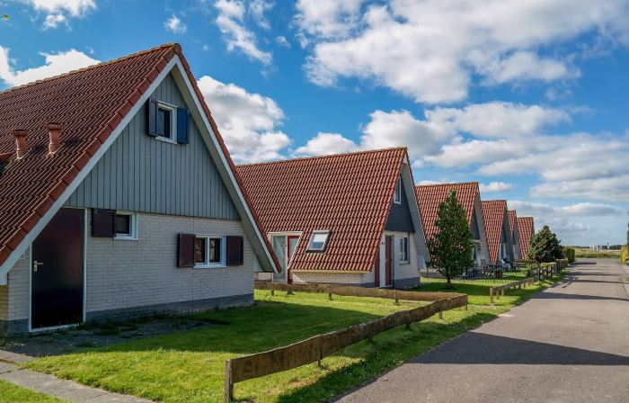 Modern Holiday Home at a Typical Dutch Canal, Close to the Lauwersmeer