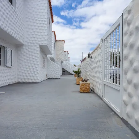 Apartment Near the Beach with a Huge Terrace Patio, Wifi and Parking