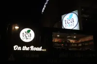 Delight Food Joint Hotels in Навсари