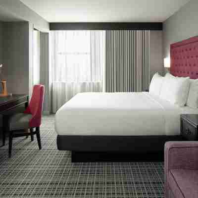 The Axis Hotel Moline, Tapestry Collection by Hilton Rooms