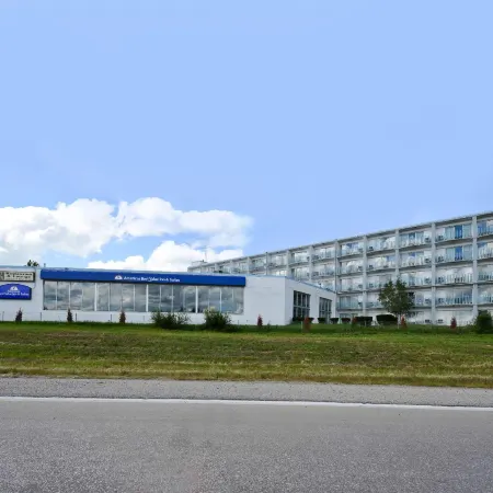 Howard Johnson by Wyndham Benton Harbor/St. Joseph