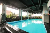 Grand Darmo Suite by AMITHYA Hotels in Wonokromo